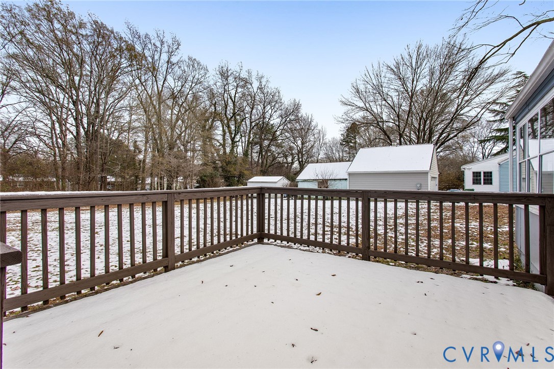 609 Woodstock Road Richmond, VA 23224 - Photo 28 of 33 a view of a roof deck