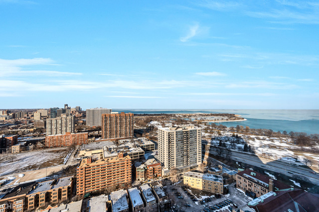 655 West Irving Park Road, Unit 906 Chicago, IL 60613 - Photo 12 of 20