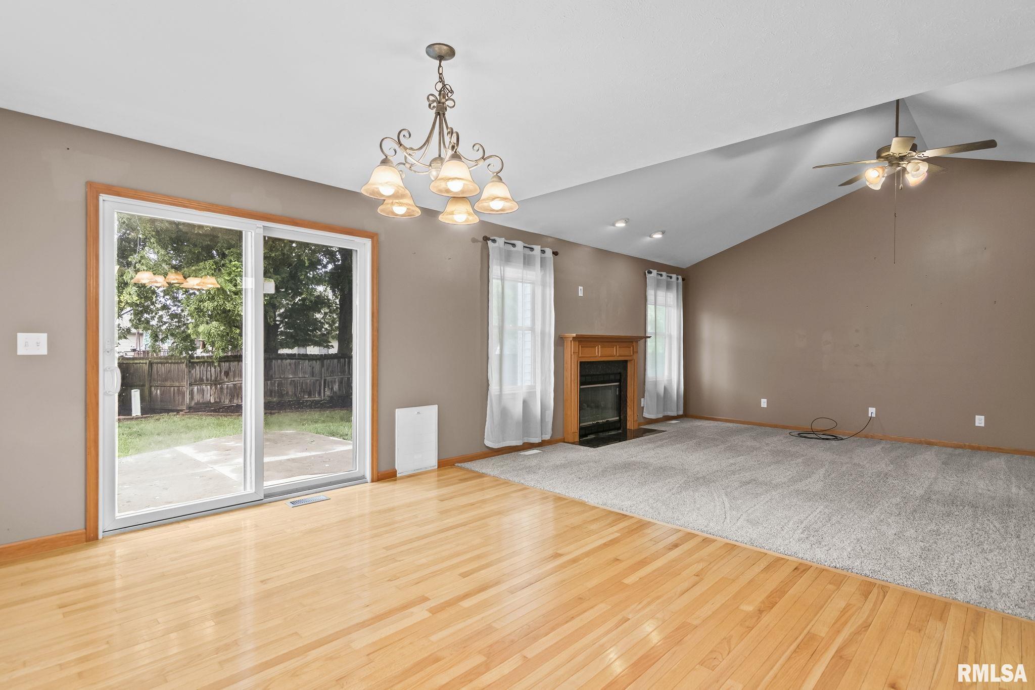 895 Timber Edge Drive Sherman, IL 62684 - Photo 6 of 34
