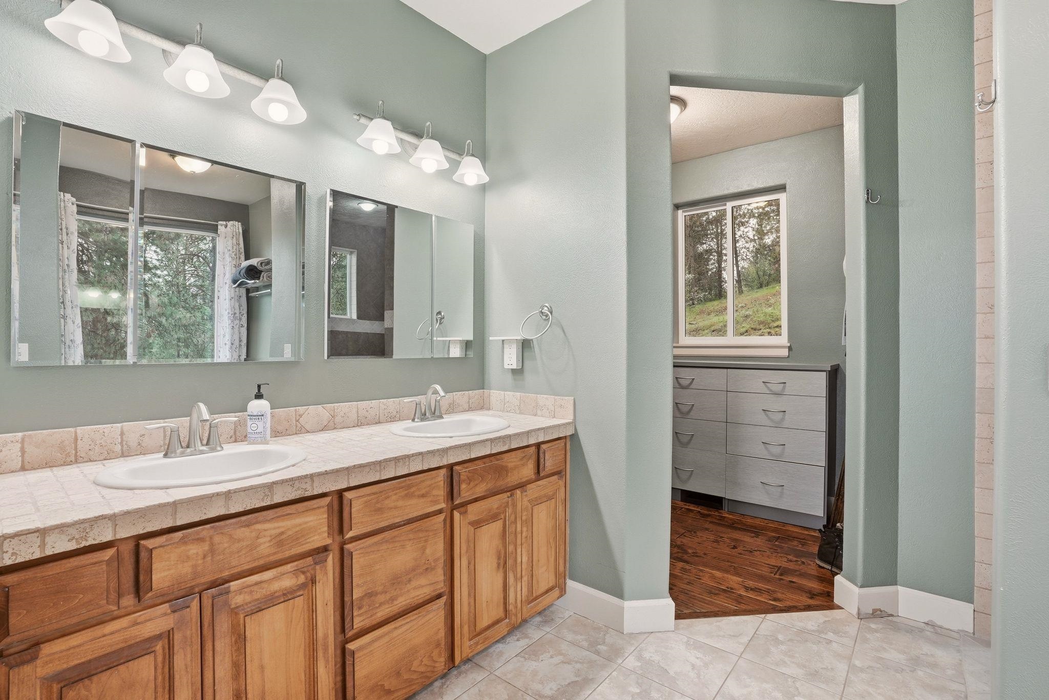 4020 South Saltese Lake Road Greenacres, WA 99016 - Photo 18 of 50