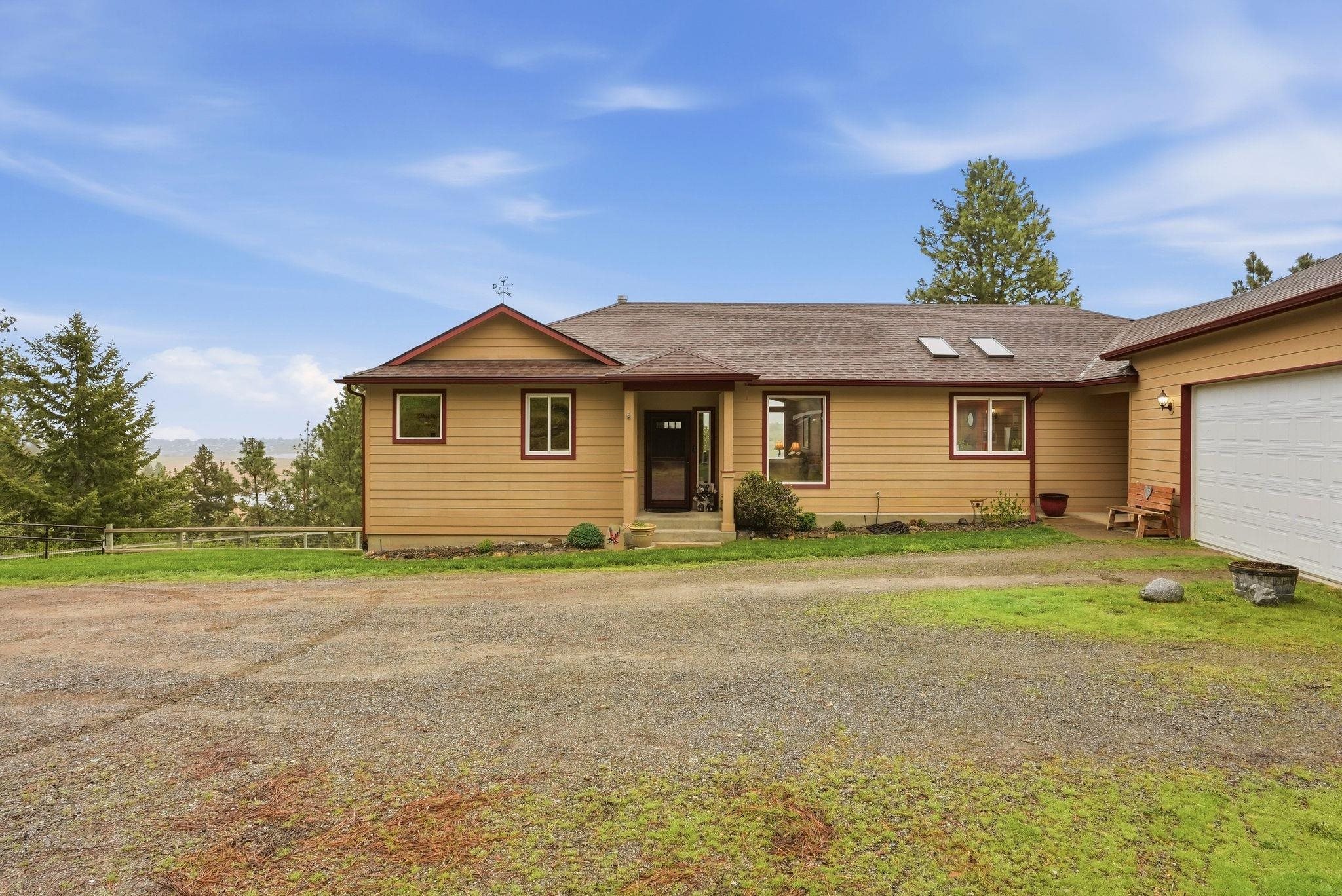 4020 South Saltese Lake Road Greenacres, WA 99016 - Photo 4 of 50