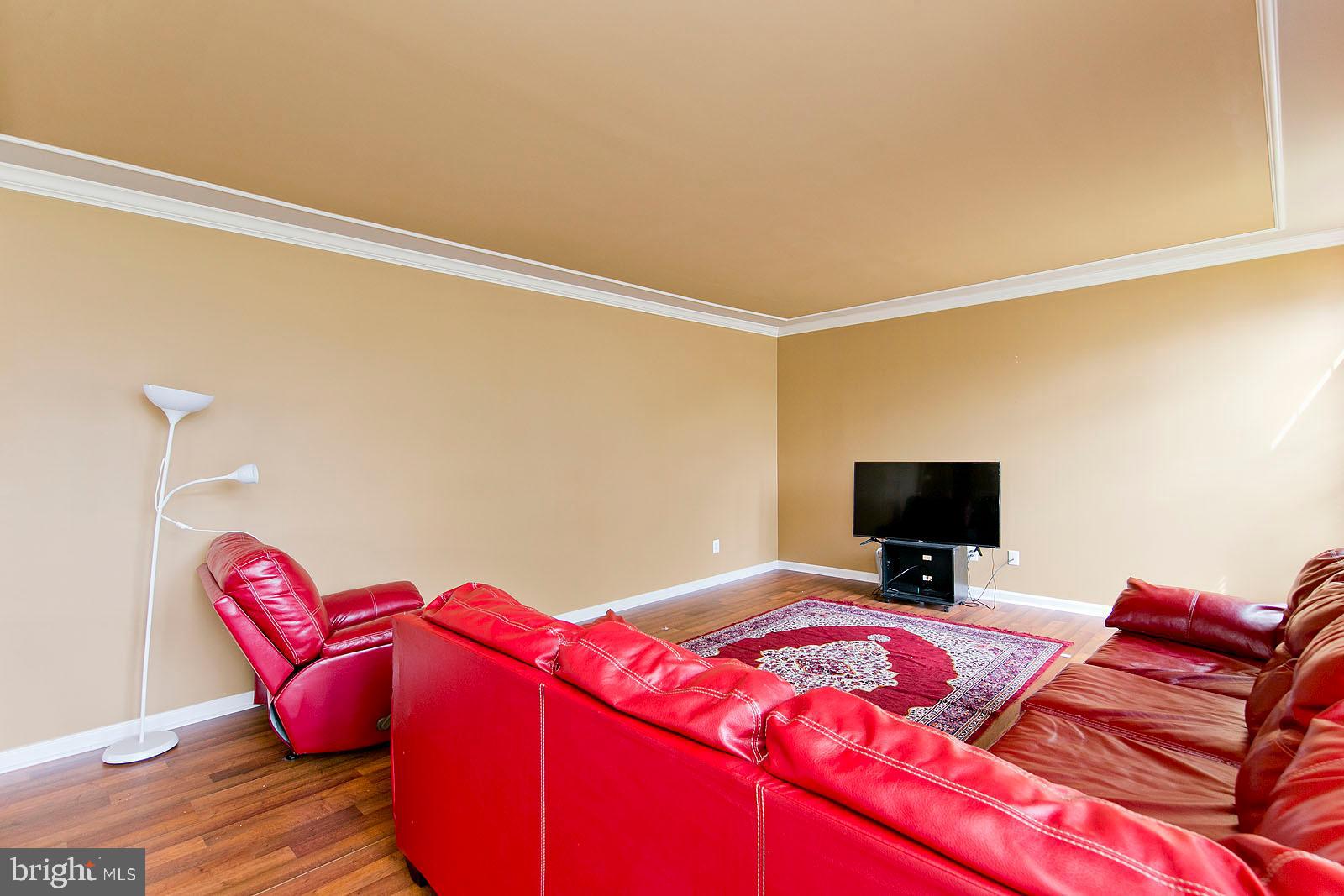 6845 Rathbone Place Gainesville, VA 20155 - Photo 19 of 54