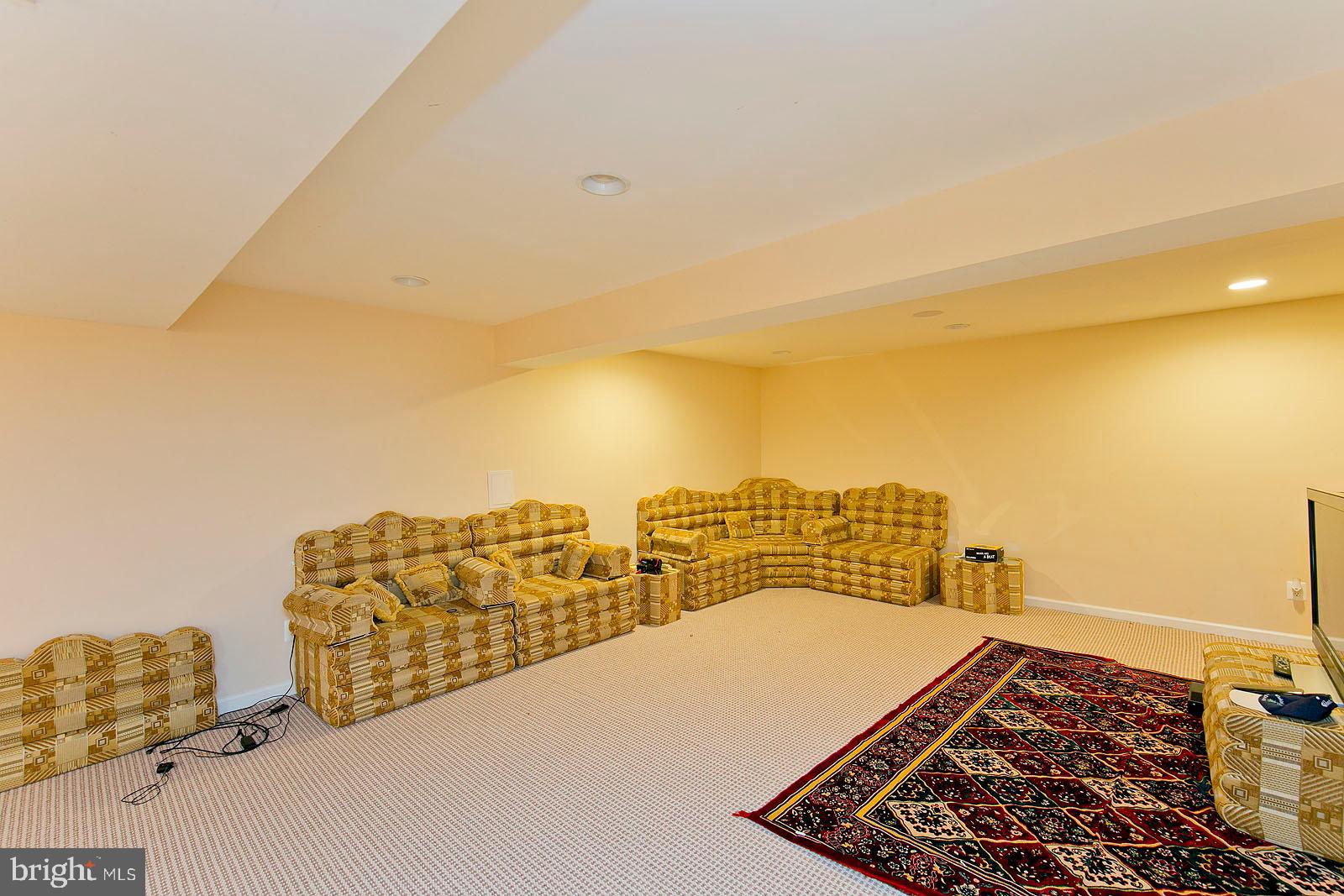 6845 Rathbone Place Gainesville, VA 20155 - Photo 25 of 54