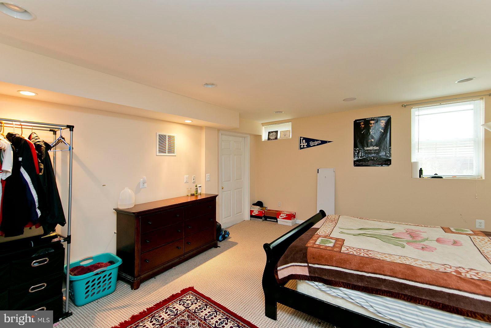 6845 Rathbone Place Gainesville, VA 20155 - Photo 32 of 54