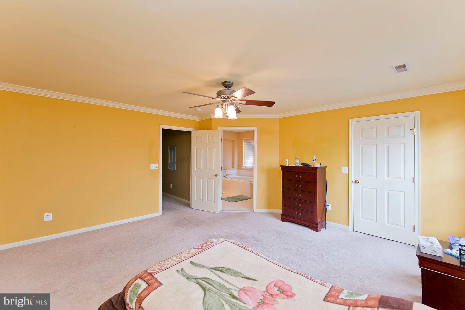 6845 Rathbone Place Gainesville, VA 20155 - Photo 36 of 54