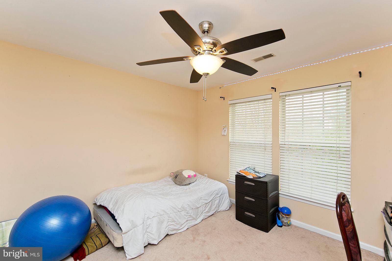 6845 Rathbone Place Gainesville, VA 20155 - Photo 44 of 54