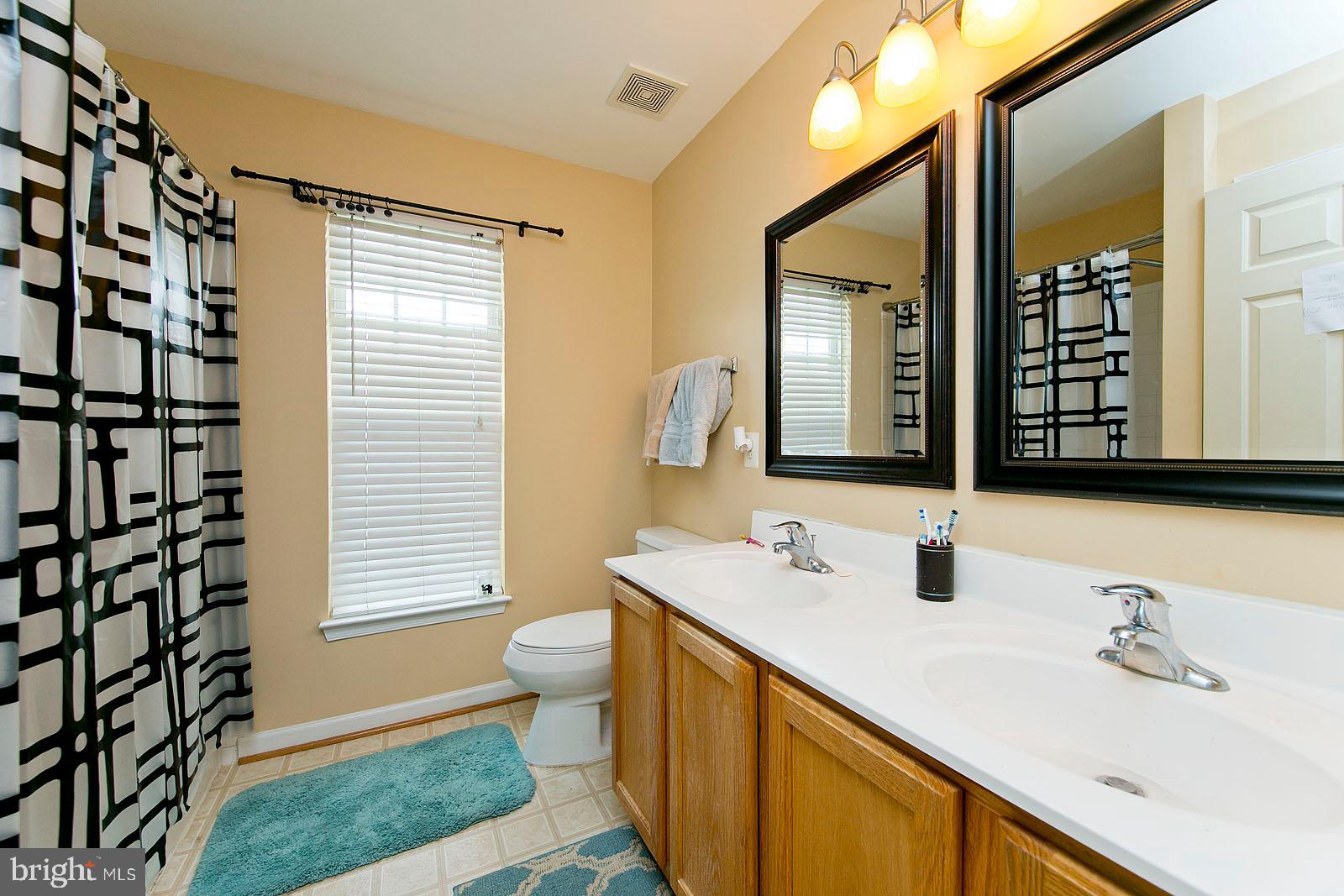 6845 Rathbone Place Gainesville, VA 20155 - Photo 47 of 54