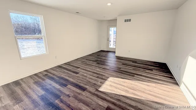 $255,900 | 2016 Derby Way, Memphis, IN 47143