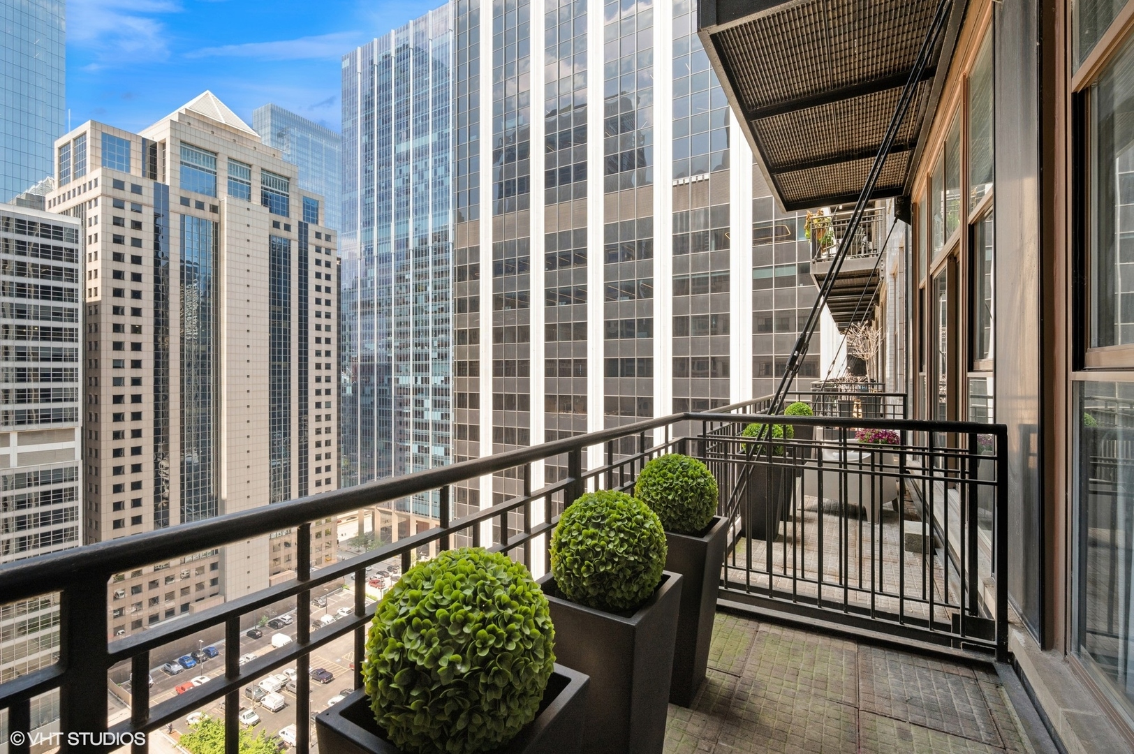 212 West Washington Street, Unit 1807 Chicago, IL 60606 - Photo 17 of 24 a view of a balcony with chairs