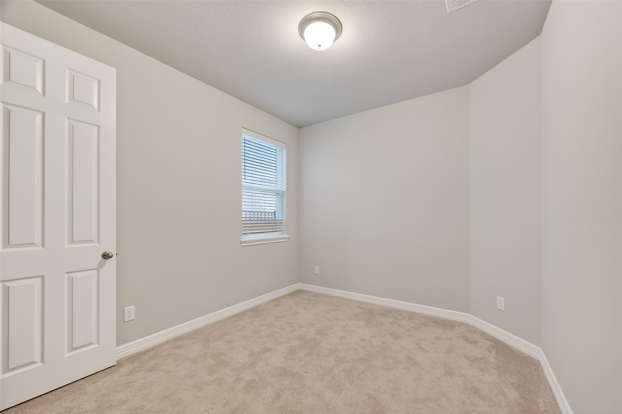 2131 Islawild Way La Marque, TX 77568 - Photo 17 of 37