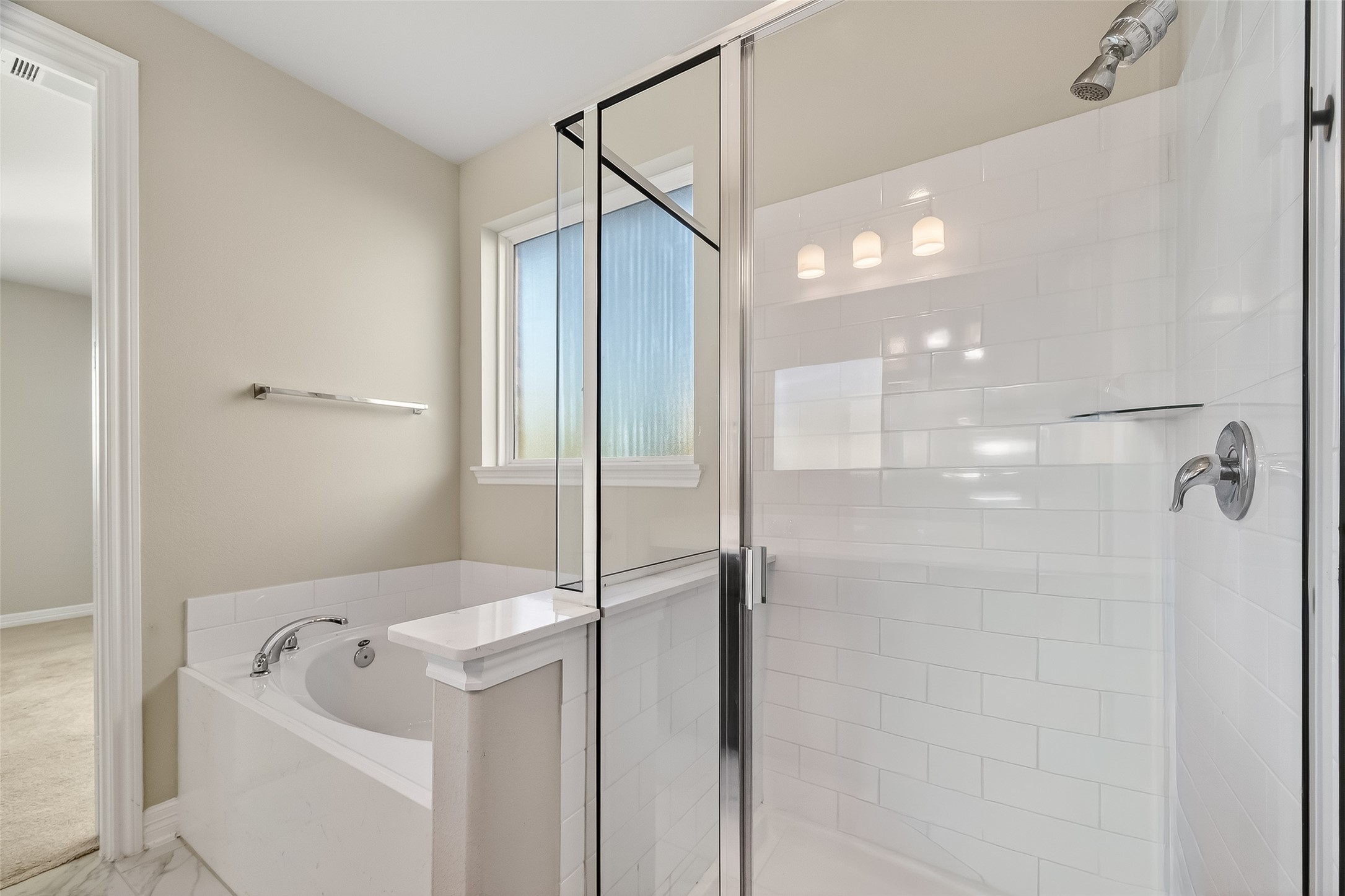 2131 Islawild Way La Marque, TX 77568 - Photo 32 of 37