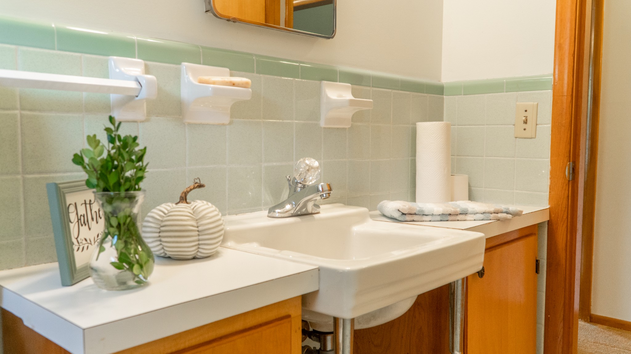 809 Berwick Trail Madison, TN 37115 - Photo 24 of 34 a dining room with furniture and wooden floor