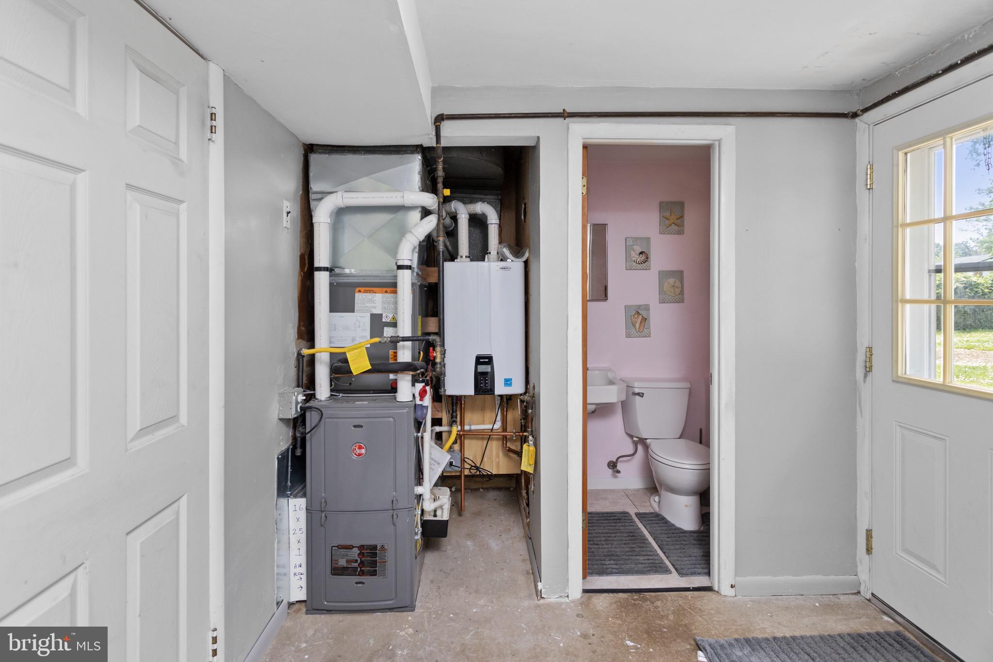 809 Woodlane Road Edgewater Park, NJ 08010 - Photo 18 of 30 New HVAC & Tankless Hot water Heater