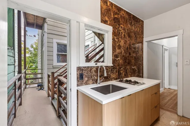 $2,445 | 2888 Folsom Street, Unit 1, San Francisco, CA 94110