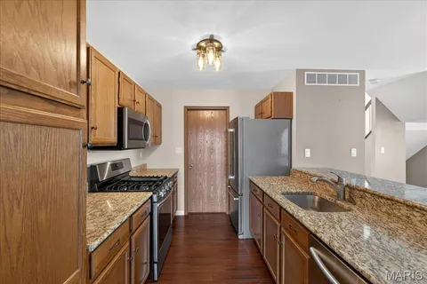 $355,000 | 16250 Lea Oak Court, Chesterfield, MO 63017