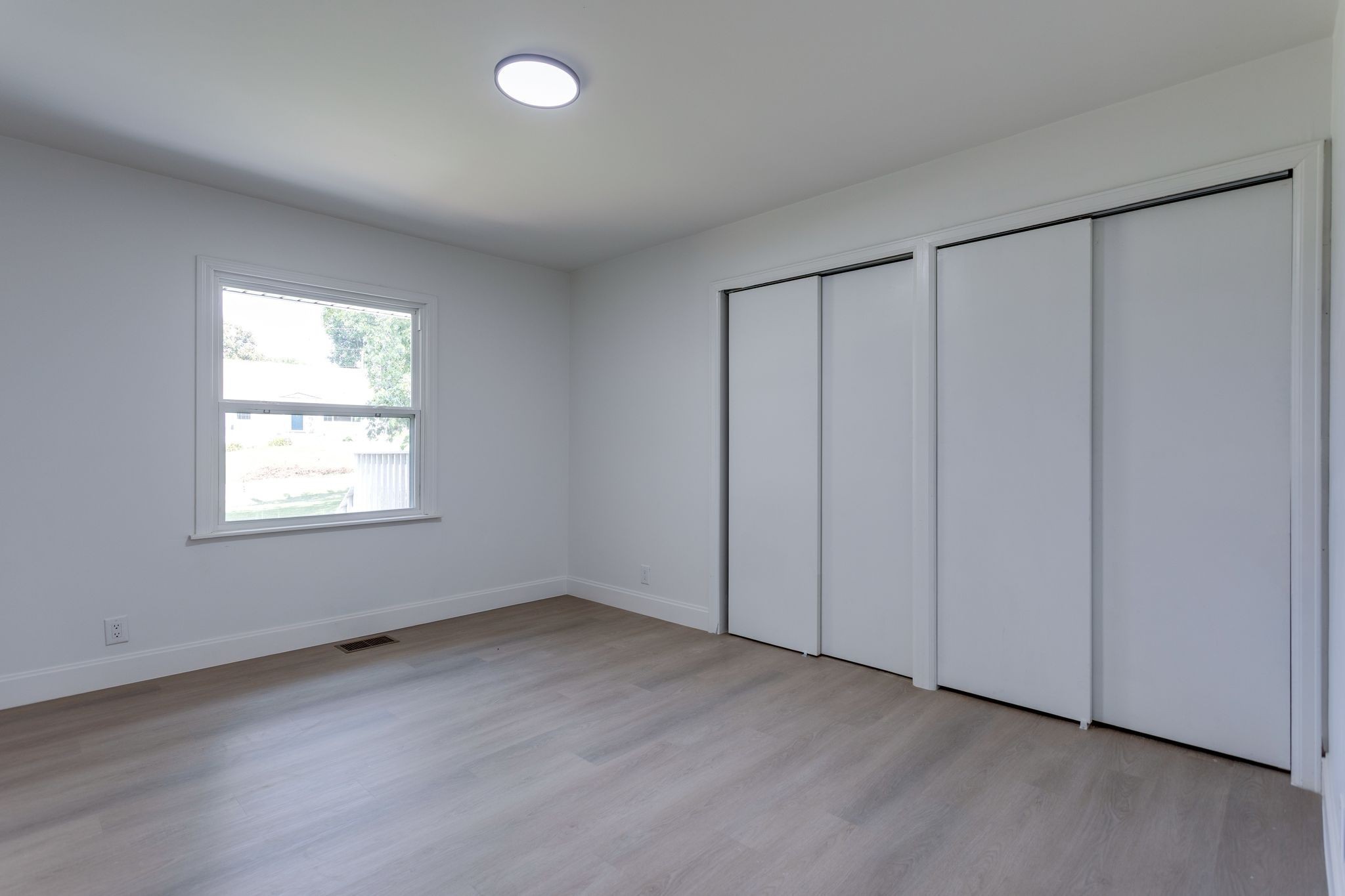 210 Porter Circle Columbia, TN 38401 - Photo 14 of 29 an empty room with a window