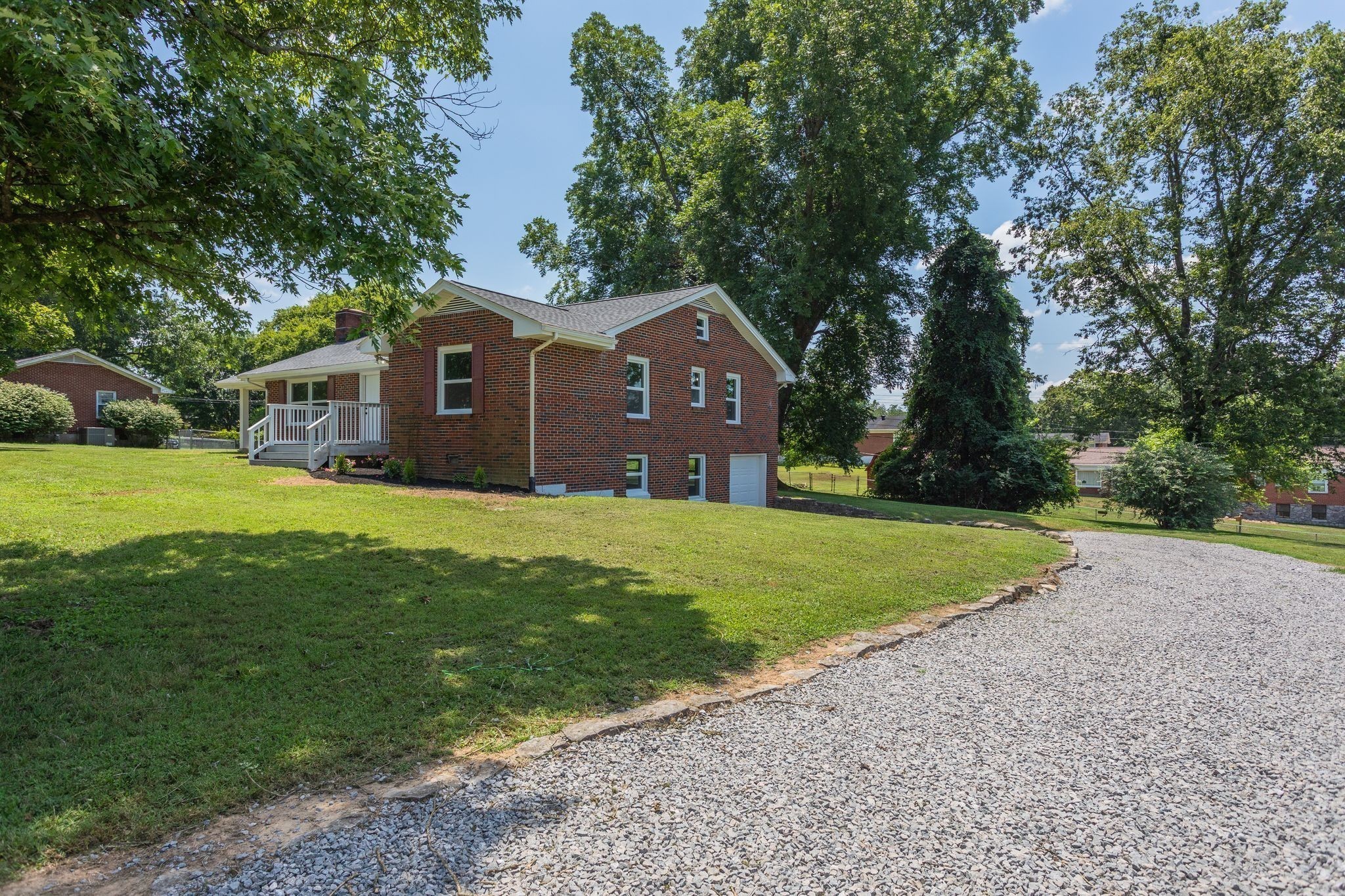 210 Porter Circle Columbia, TN 38401 - Photo 28 of 29 a front view of house with yard and green space