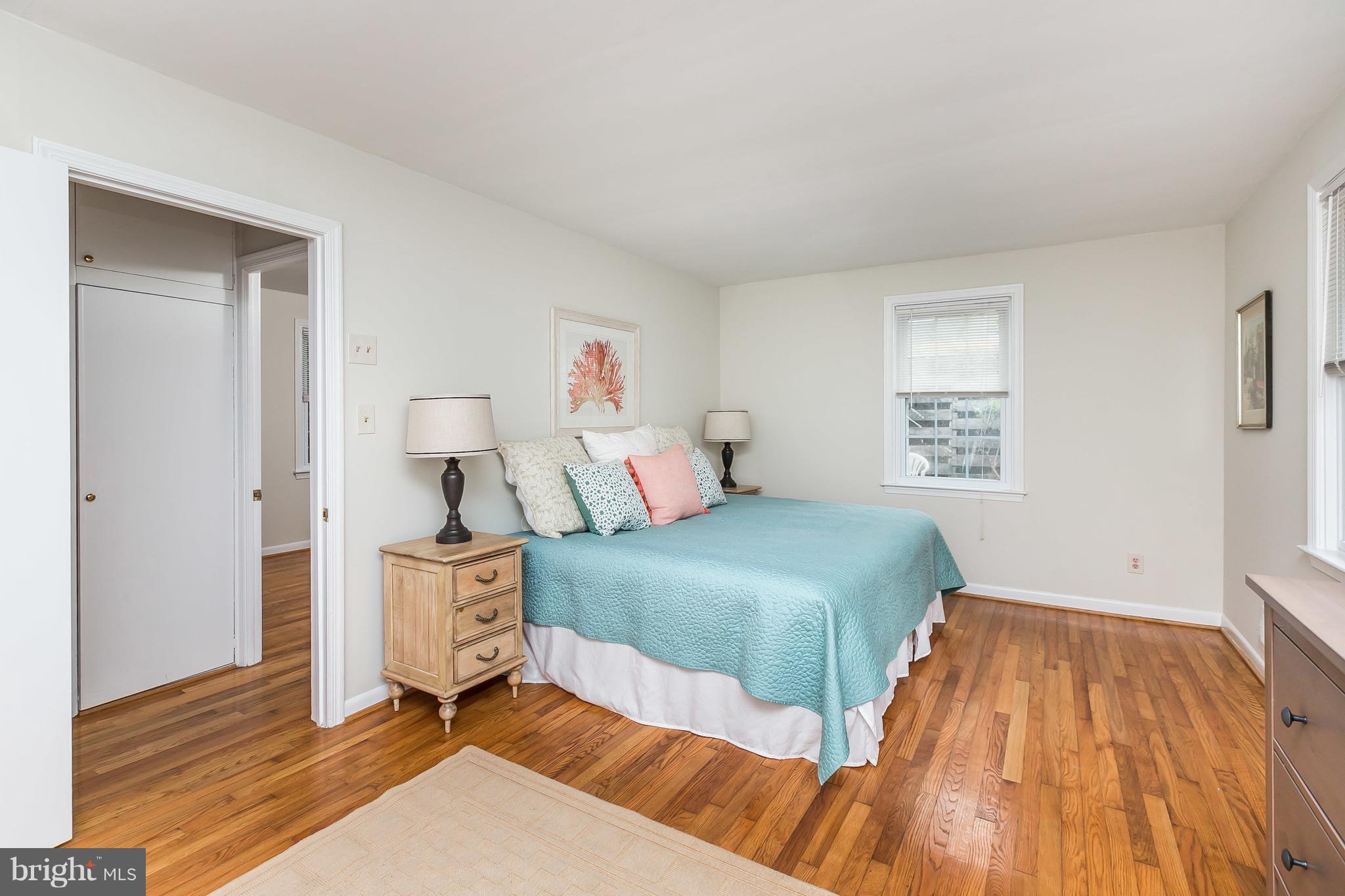 1804 Roland Avenue Towson, MD 21204 - Photo 15 of 30 Large master bedroom