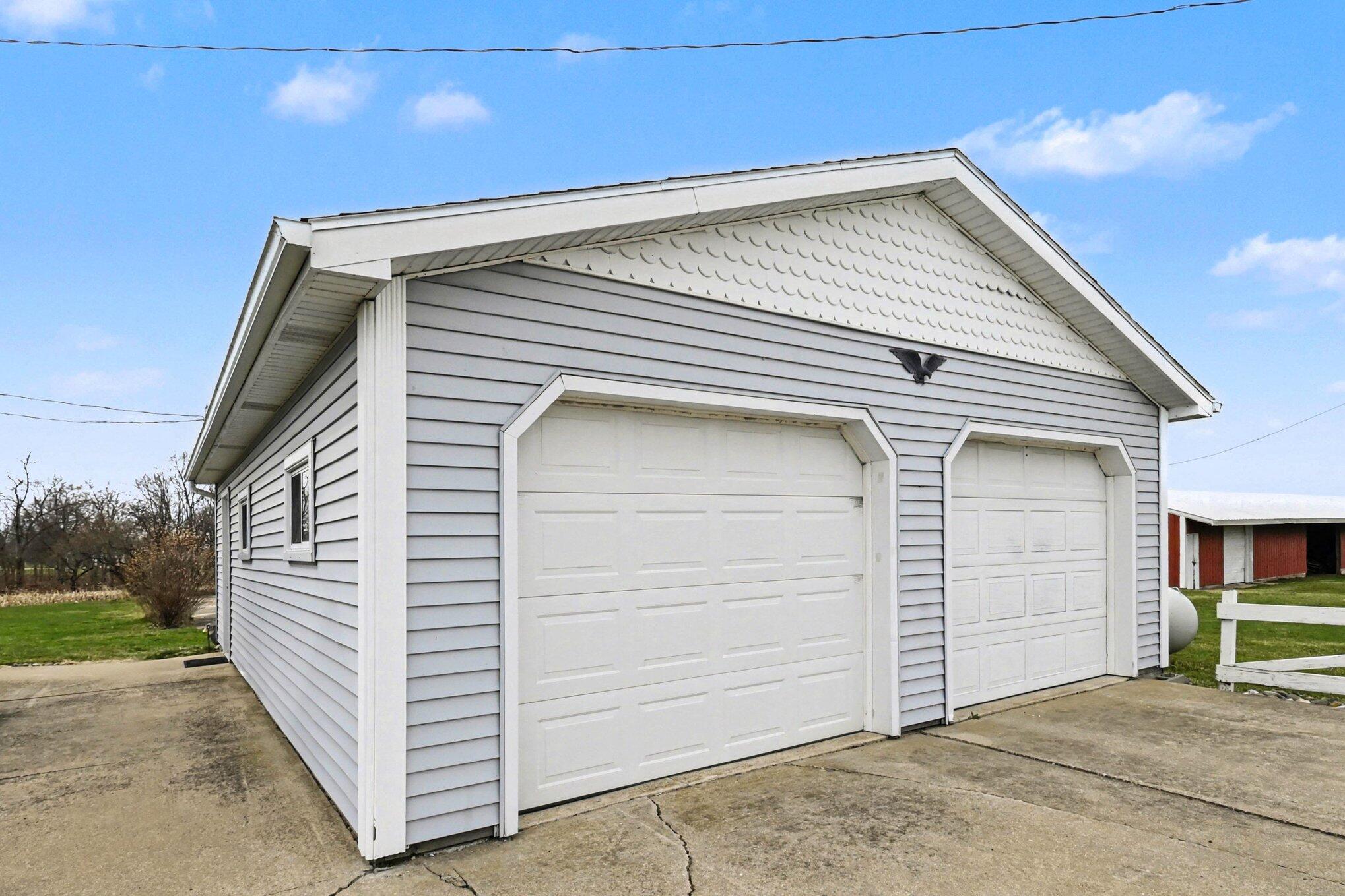 8125 Kimball Road Lyons, MI 48851 - Photo 5 of 31 005_file_9536