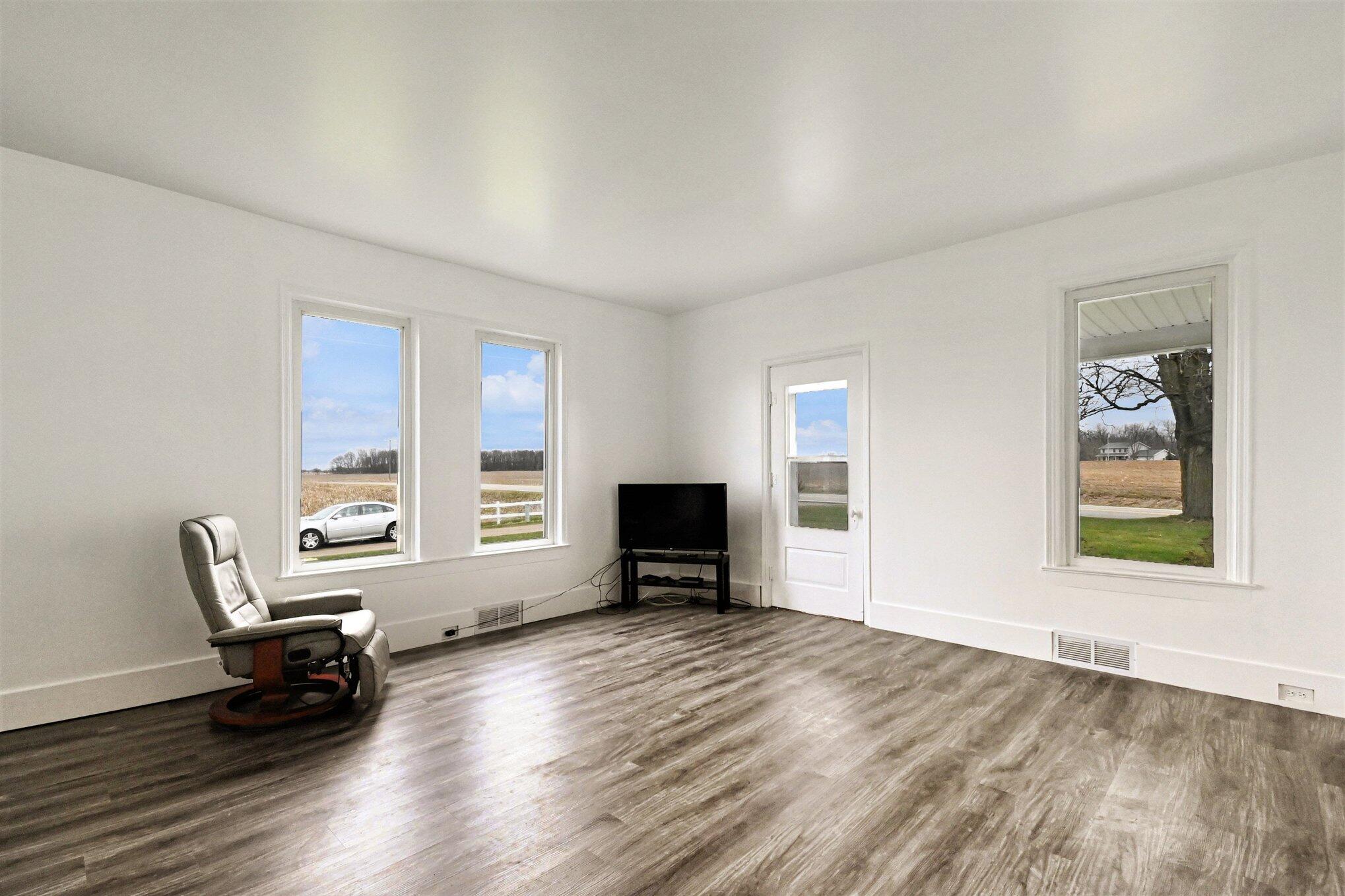 8125 Kimball Road Lyons, MI 48851 - Photo 7 of 31 007_file_6770