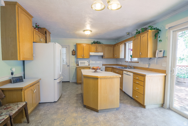 2344 East 3500th Street South Vernal, UT 84078 - Photo 9 of 53