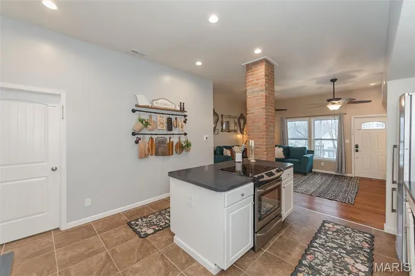 $200,000 | 904 North 2nd Street, De Soto, MO 63020