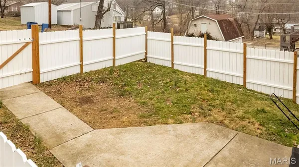 $200,000 | 904 North 2nd Street, De Soto, MO 63020