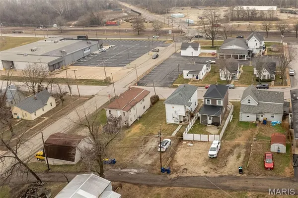 $200,000 | 904 North 2nd Street, De Soto, MO 63020