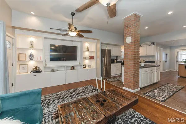 $200,000 | 904 North 2nd Street, De Soto, MO 63020