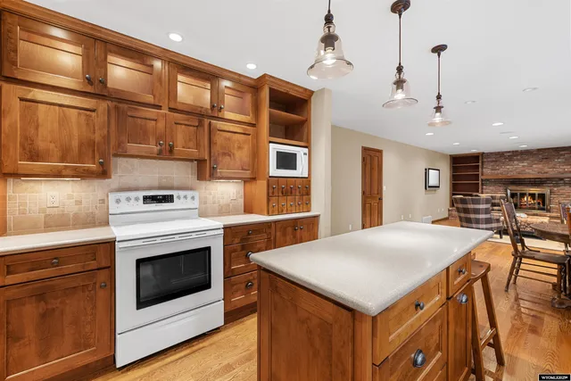 $575,000 | 1940 Kingsbury Drive, Casper, WY 82609