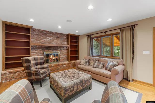 $575,000 | 1940 Kingsbury Drive, Casper, WY 82609