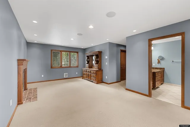 $575,000 | 1940 Kingsbury Drive, Casper, WY 82609