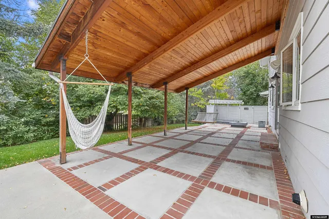 $575,000 | 1940 Kingsbury Drive, Casper, WY 82609