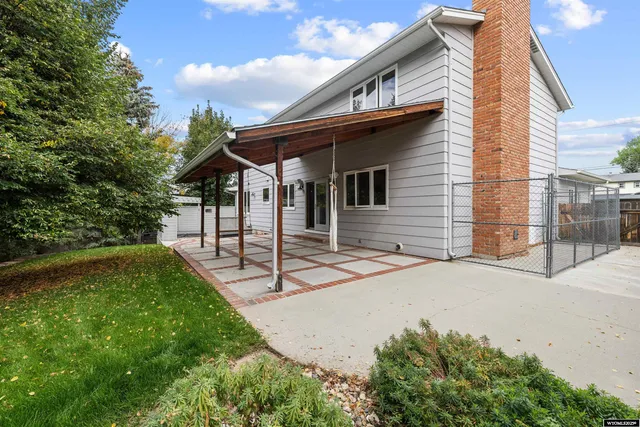 $575,000 | 1940 Kingsbury Drive, Casper, WY 82609