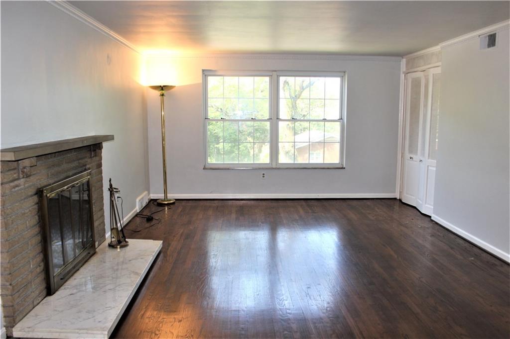 410 Decatur Avenue Pittsburgh, PA 15221 - Photo 5 of 22 Gallery Image 5