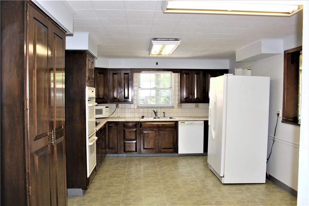 410 Decatur Avenue Pittsburgh, PA 15221 - Photo 8 of 22 Gallery Image 8