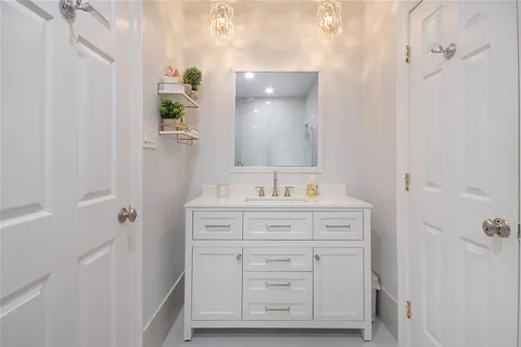 $795,000 | 7449 Tophill Lane, Dallas, TX 75248