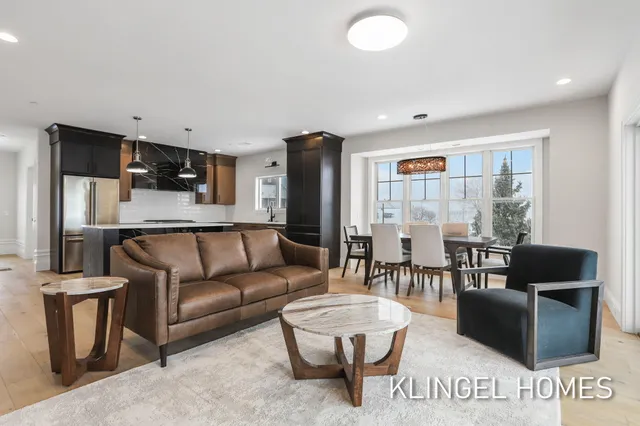 $549,000 | 930 West Savidge Street, Unit 2, Spring Lake, MI 49456