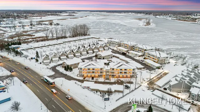 $549,000 | 930 West Savidge Street, Unit 2, Spring Lake, MI 49456