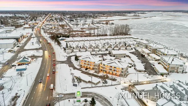 $549,000 | 930 West Savidge Street, Unit 2, Spring Lake, MI 49456