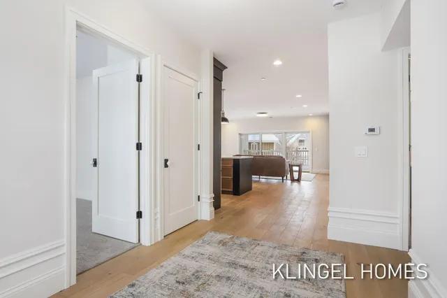 $549,000 | 930 West Savidge Street, Unit 2, Spring Lake, MI 49456