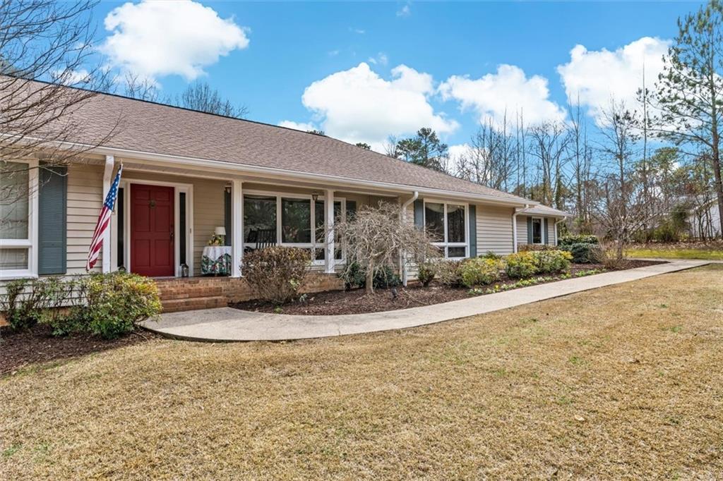 12075 King Road Roswell, GA 30075 - Photo 1 of 1 Newly Painted Exterior.