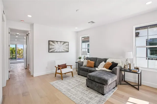 $2,595,000 | 128 Ricardo Way Northeast, St. Petersburg, FL 33704