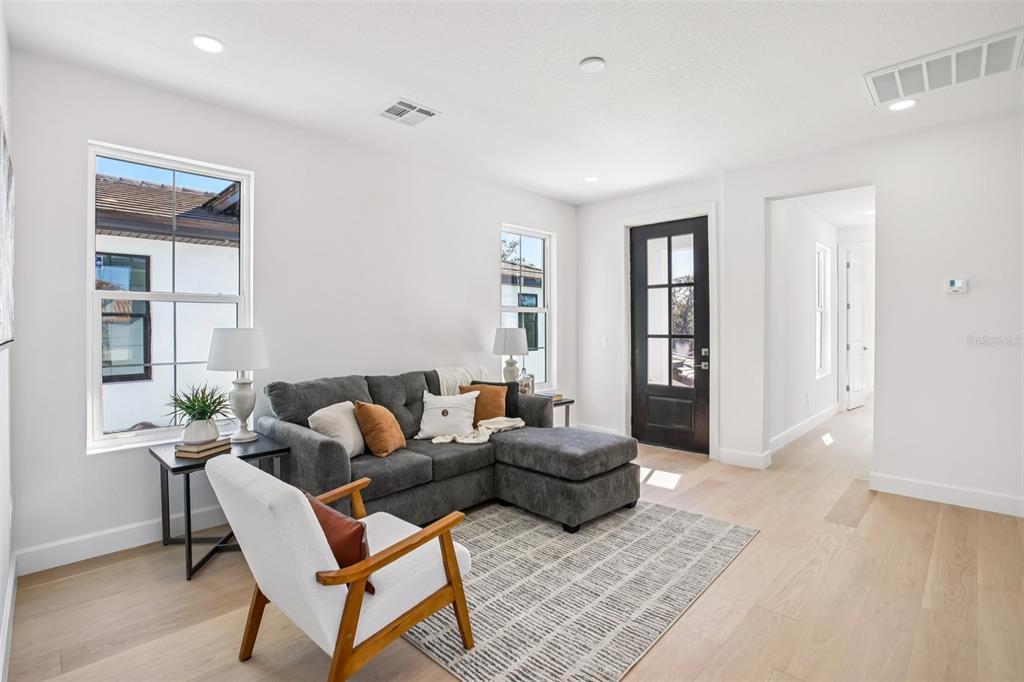 128 Ricardo Way Northeast St. Petersburg, FL 33704 - Photo 13 of 56