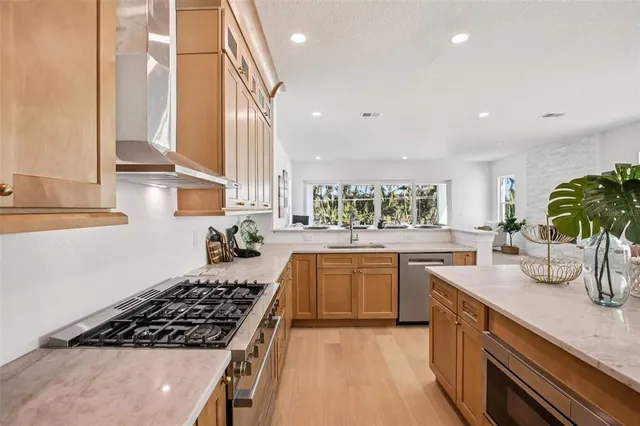 $2,595,000 | 128 Ricardo Way Northeast, St. Petersburg, FL 33704