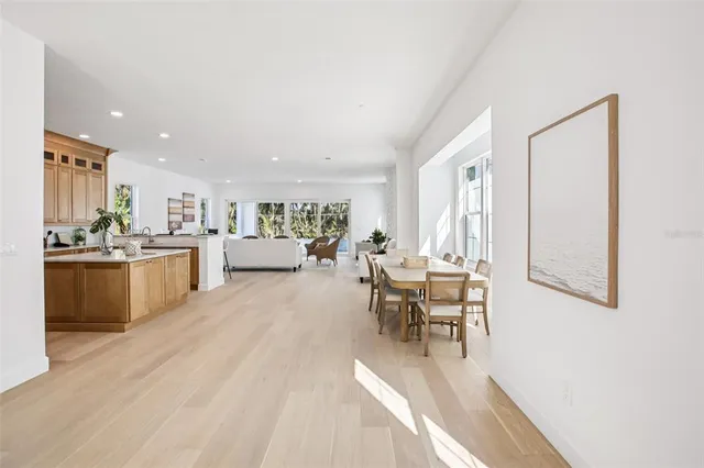 $2,595,000 | 128 Ricardo Way Northeast, St. Petersburg, FL 33704