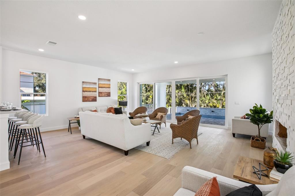 128 Ricardo Way Northeast St. Petersburg, FL 33704 - Photo 41 of 56