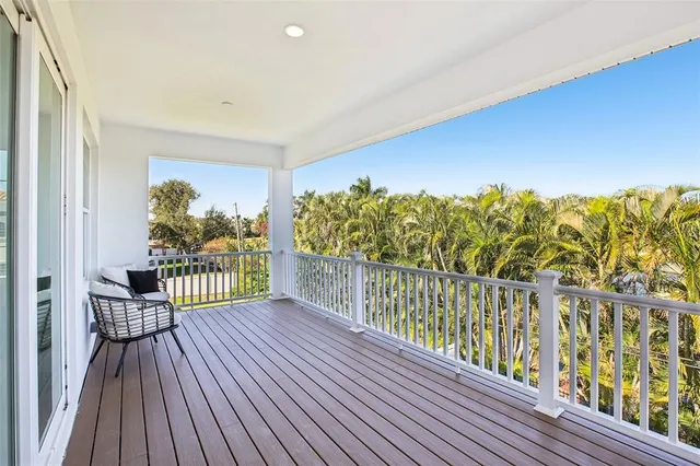 $2,595,000 | 128 Ricardo Way Northeast, St. Petersburg, FL 33704