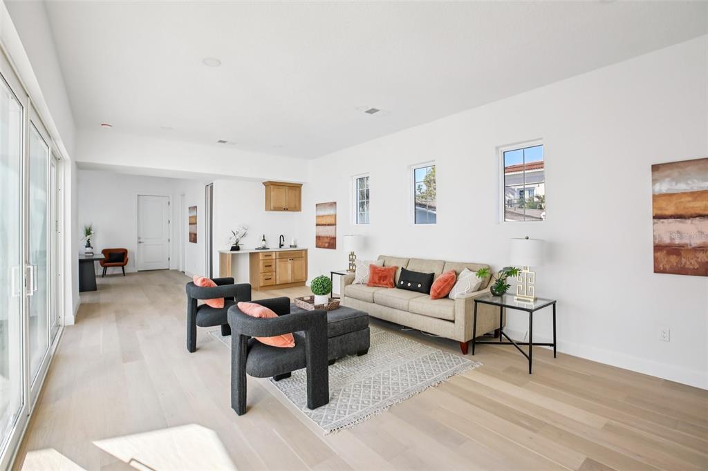 128 Ricardo Way Northeast St. Petersburg, FL 33704 - Photo 5 of 56