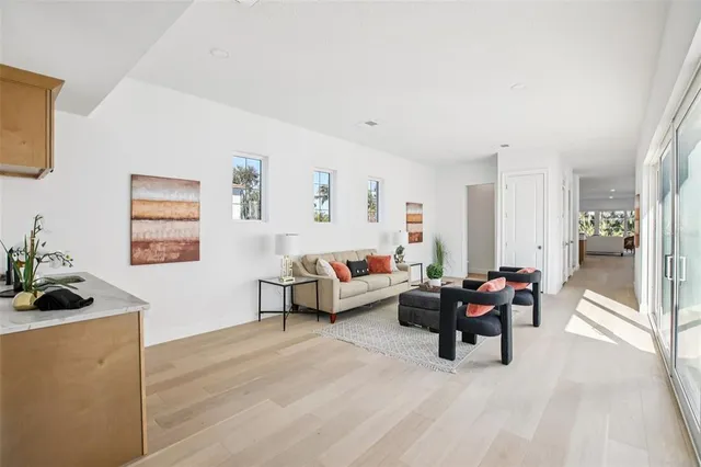 $2,595,000 | 128 Ricardo Way Northeast, St. Petersburg, FL 33704